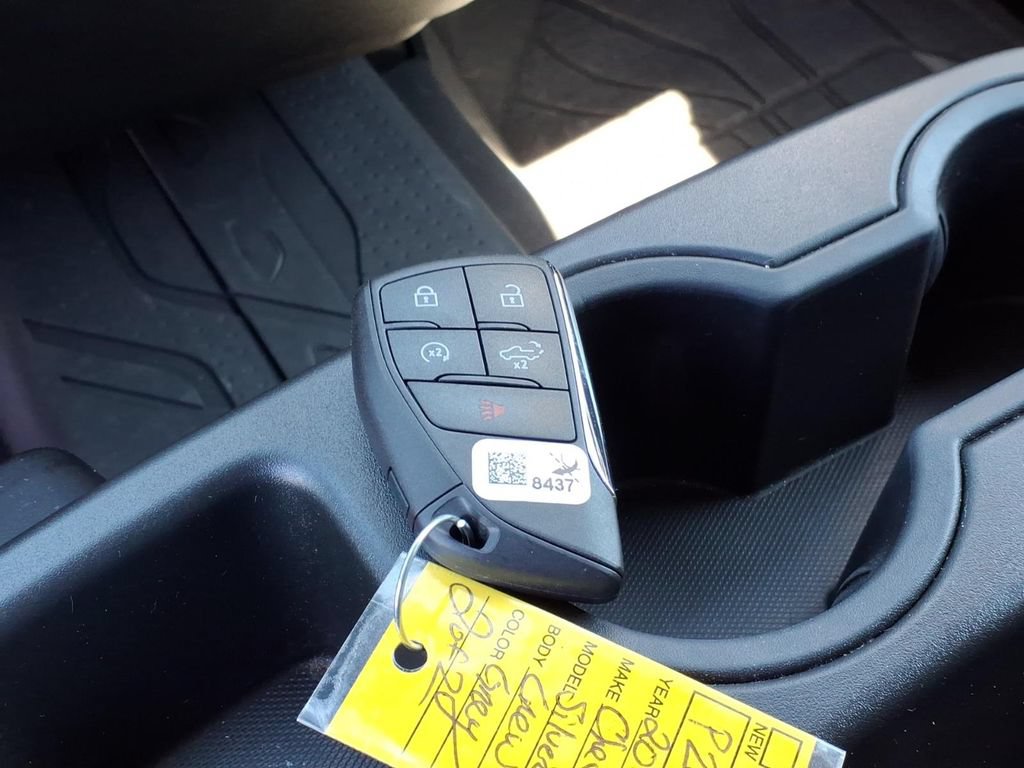 Used 2024 Chevrolet Silverado 1500 LT AWD/4WD image 23