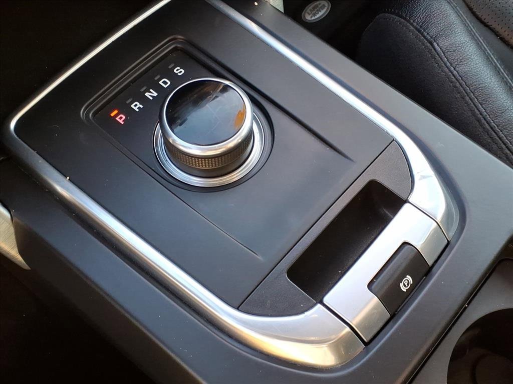 Used 2017 Land Rover Discovery Sport HSE image 19