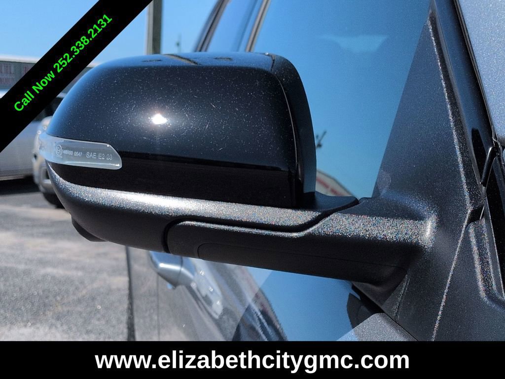 New 2026 GMC Acadia AT4 w/ Luxury Package AWD/4WD image 11