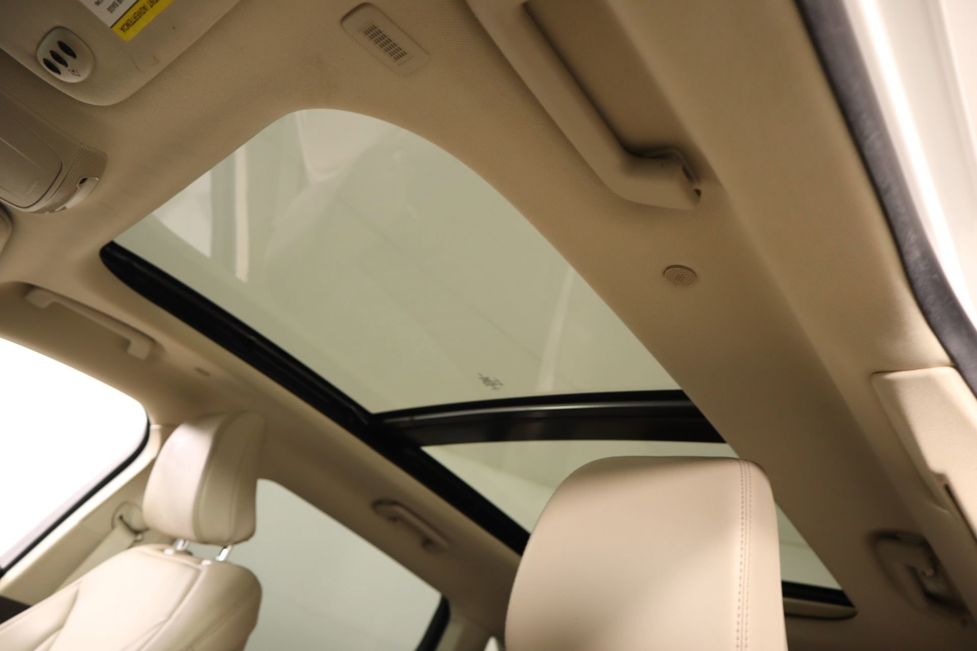 Used 2023 Lincoln Nautilus Reserve image 15