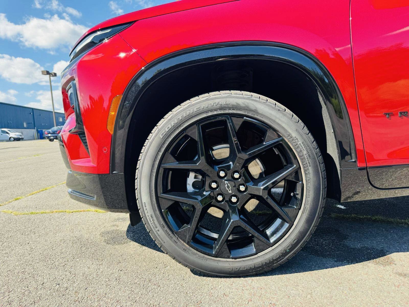 Used 2024 Chevrolet Traverse RS w/ LPO, Floor Liner Package image 39