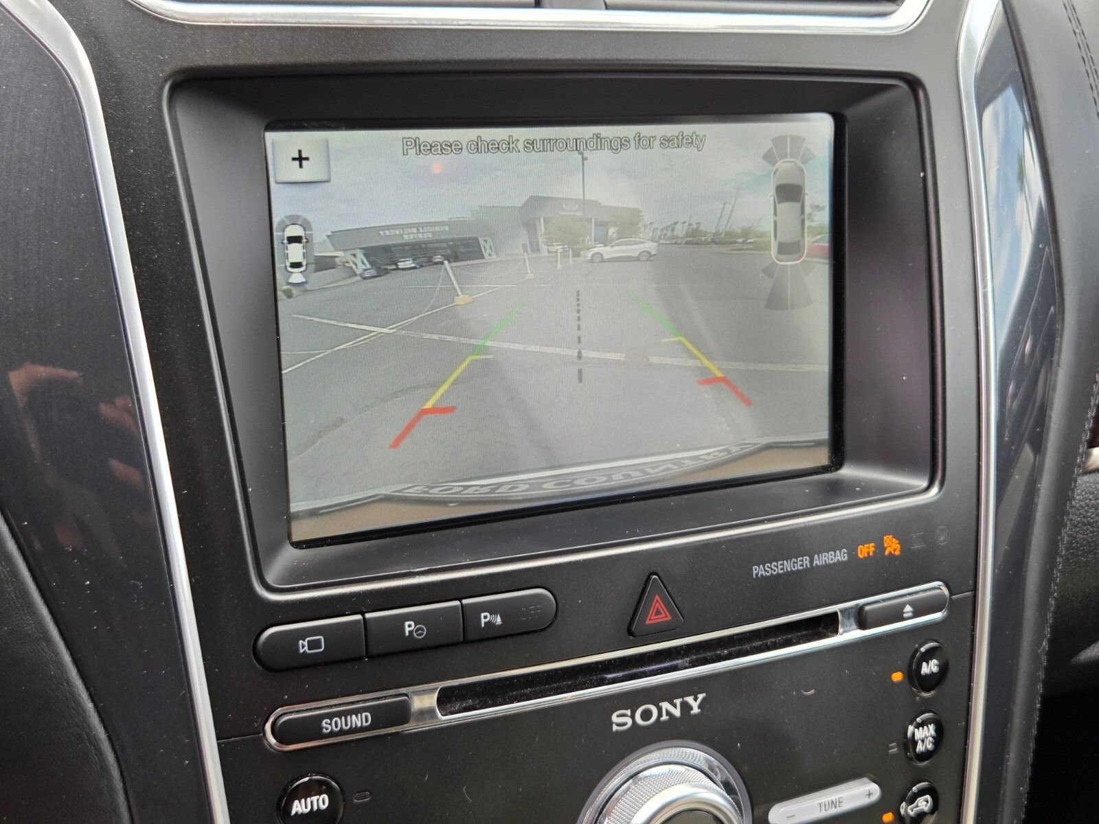 Certified 2018 Ford Explorer Platinum AWD/4WD image 23