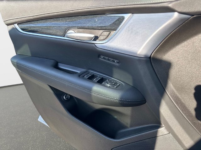 New 2026 Cadillac XT5 Premium Luxury w/ Driver Assist Package AWD/4WD image 16