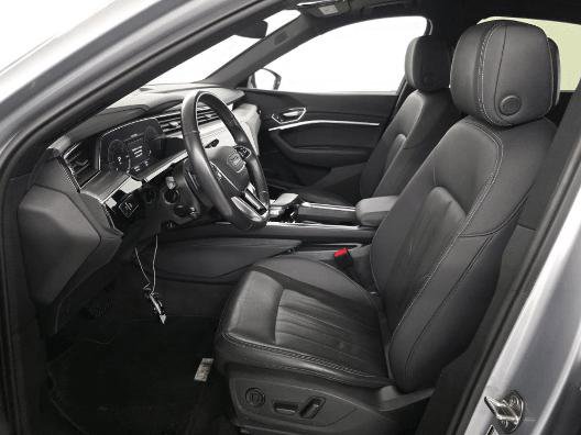 Used 2023 Audi e-tron Premium Plus w/ Premium Plus Package image 22