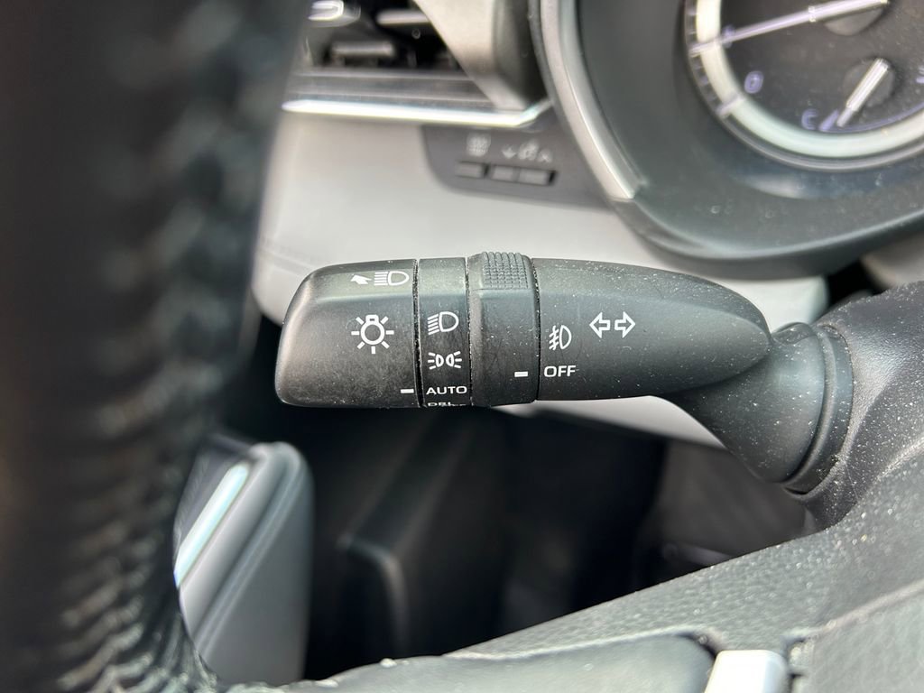 Used 2022 Toyota Highlander Limited AWD/4WD image 22
