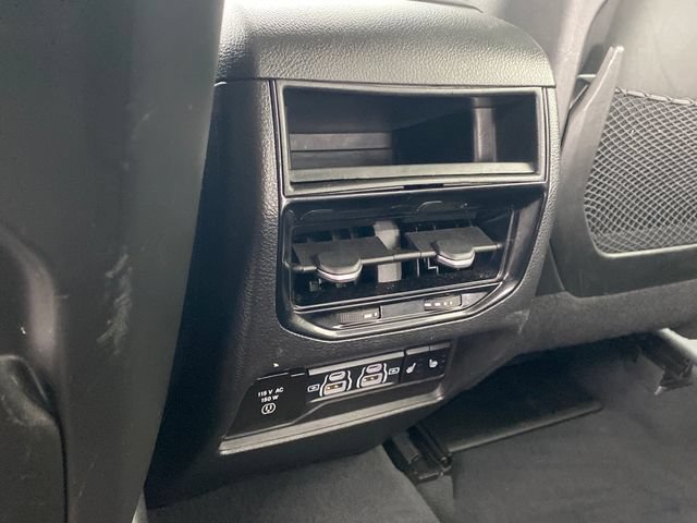 Used 2023 Jeep Grand Cherokee Limited AWD/4WD image 19