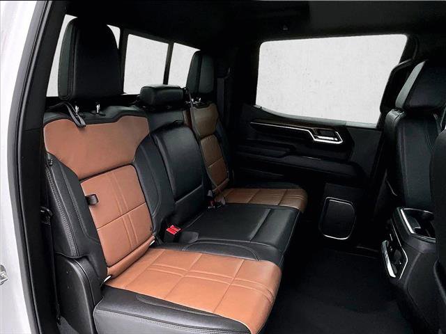 Used 2024 Chevrolet Silverado 1500 High Country AWD/4WD image 29