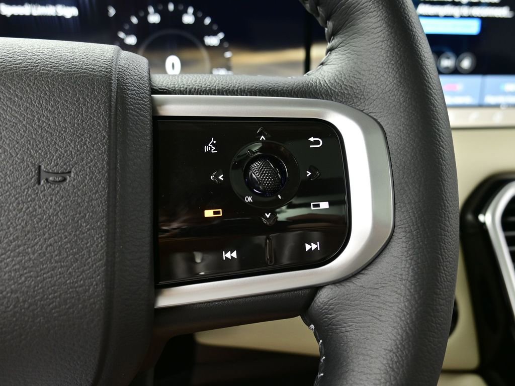 New 2026 Nissan Armada Platinum image 5
