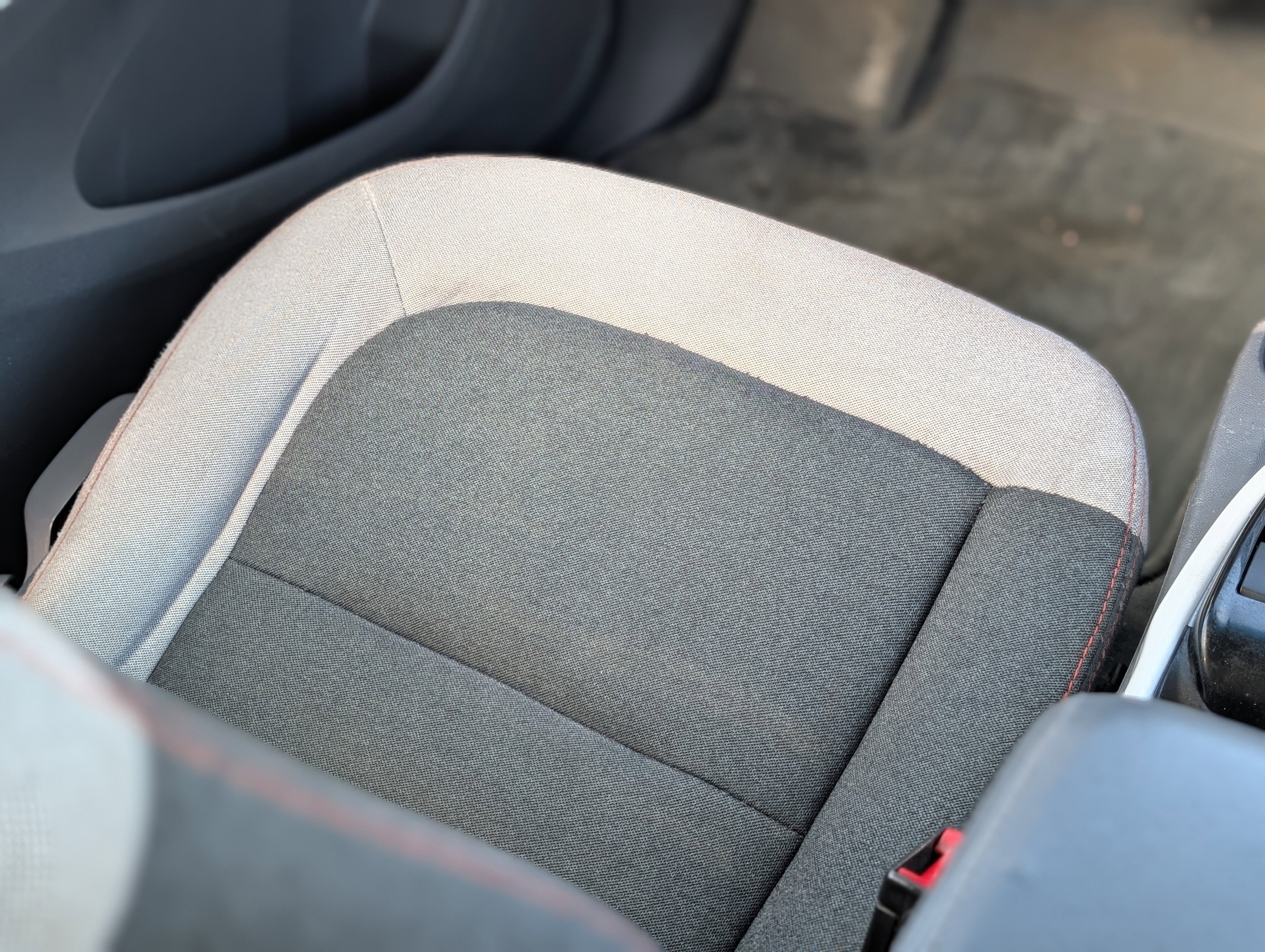 Used 2017 Chevrolet Bolt LT image 30