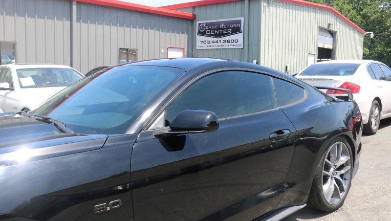 Used 2017 Ford Mustang GT RWD image 4