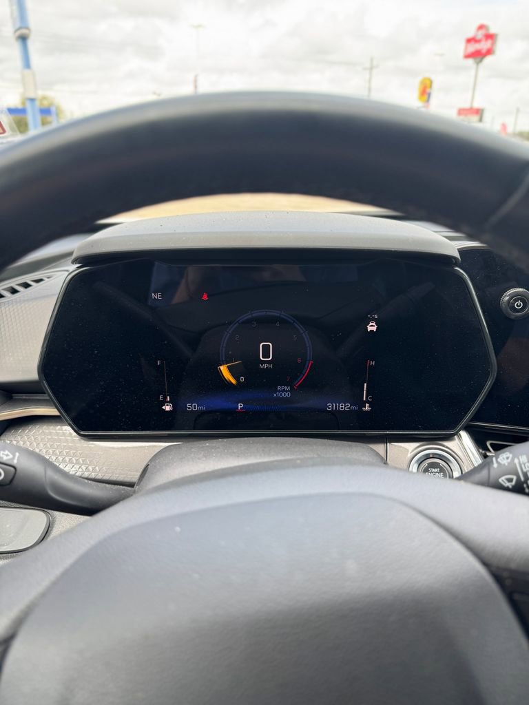 Used 2025 Chevrolet Trax ACTIV w/ Driver Confidence Package image 17