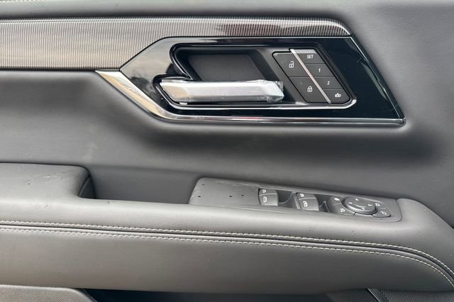 New 2026 GMC Yukon XL Elevation w/ Elevation Premium Package AWD/4WD image 11