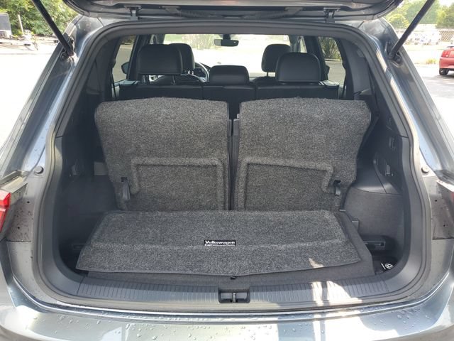 Used 2022 Volkswagen Tiguan SE R-Line FWD image 8