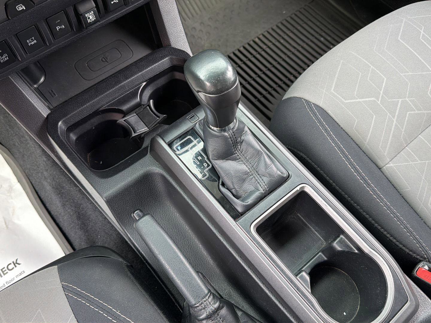 Used 2021 Toyota Tacoma TRD Off-Road w/ Technology Package AWD/4WD image 26