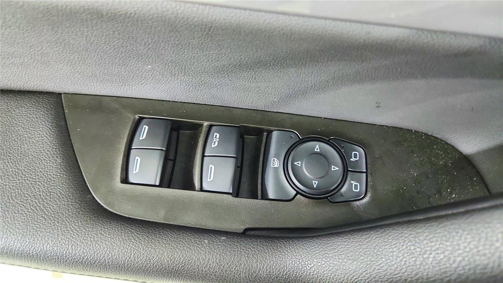 Used 2024 Chevrolet Blazer LT image 16