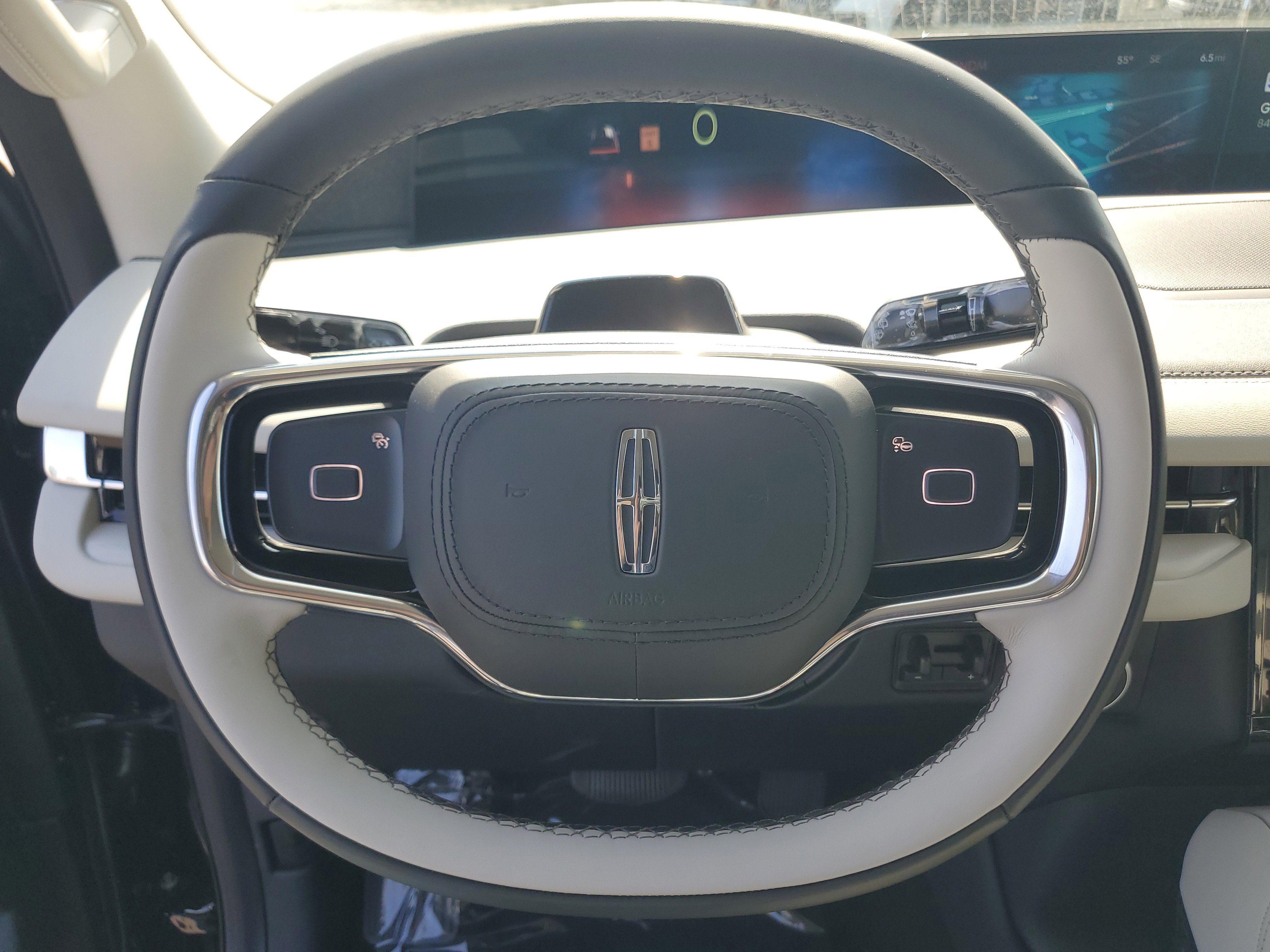 New 2026 Lincoln Navigator Reserve AWD/4WD image 15
