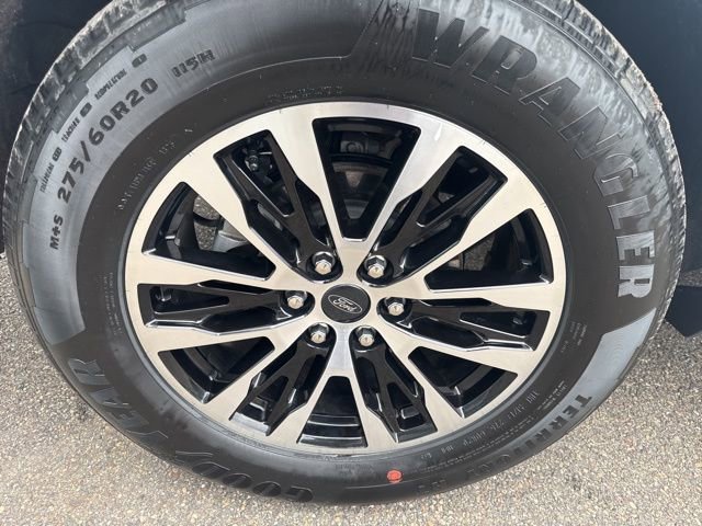 Certified 2025 Ford Expedition Max Platinum image 13