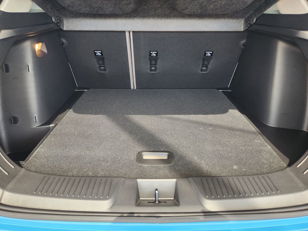 New 2026 Chevrolet Trax ACTIV w/ Sunroof Package FWD image 21
