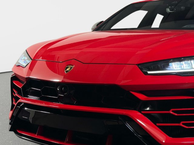 Used 2020 Lamborghini Urus AWD/4WD image 11