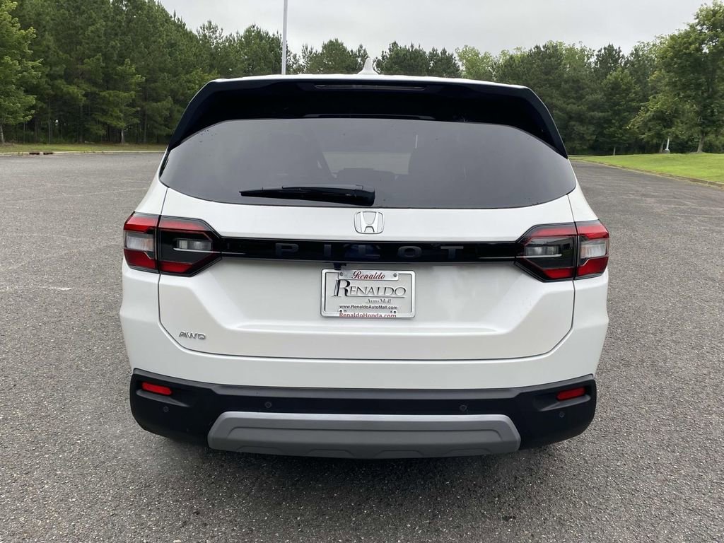 New 2025 Honda Pilot EX-L image 3