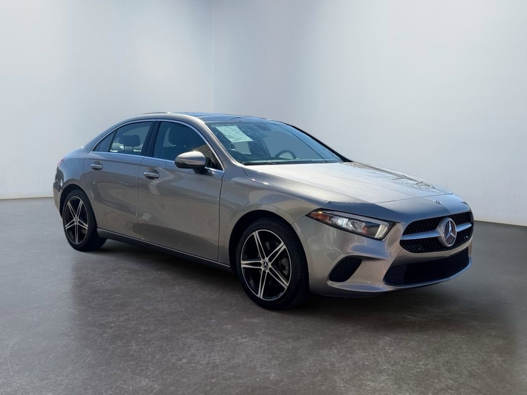 Used 2019 Mercedes-Benz A 220 4MATIC image 3