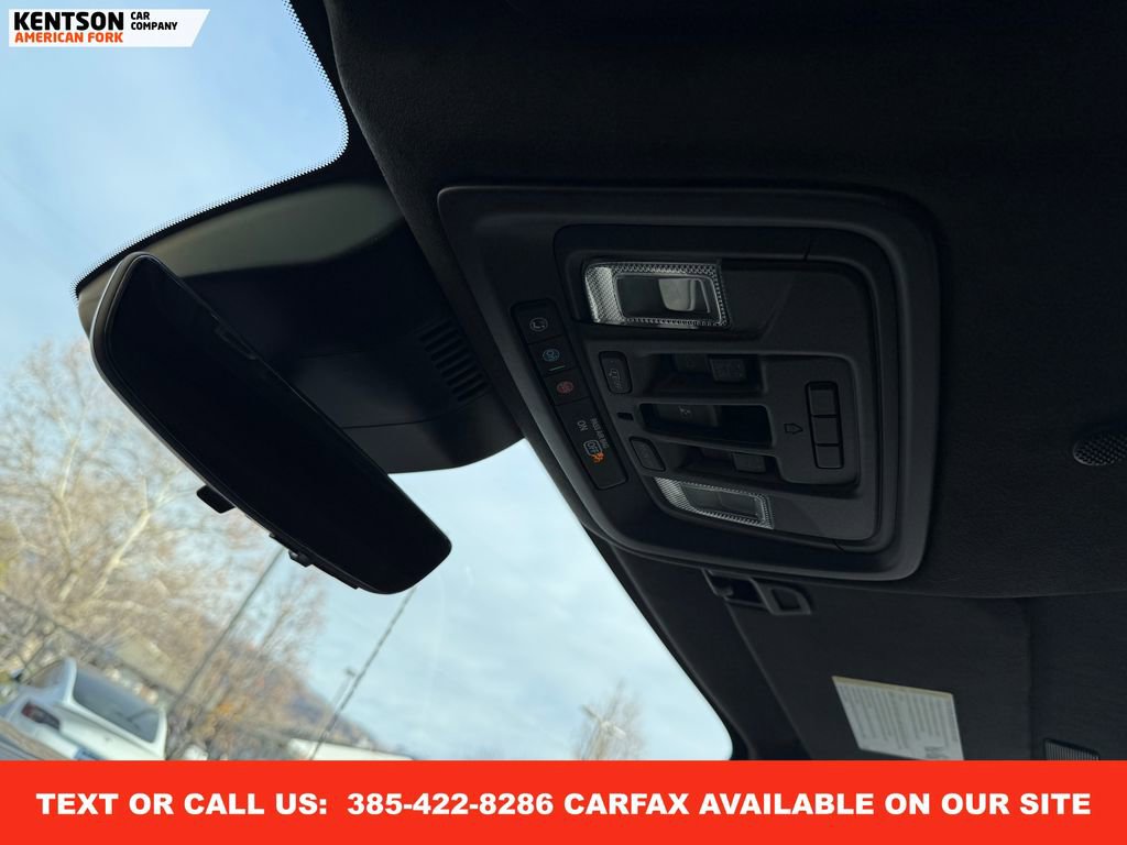 Used 2024 GMC Sierra 2500 AT4X image 32