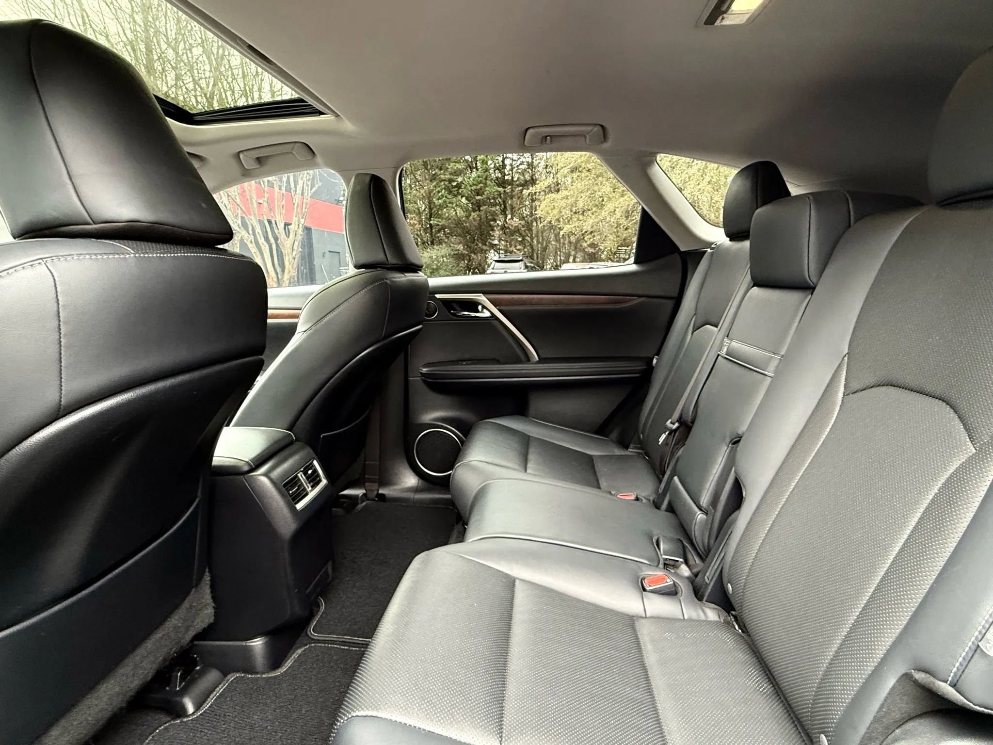 Used 2021 Lexus RX 350L FWD w/ Premium Package image 21