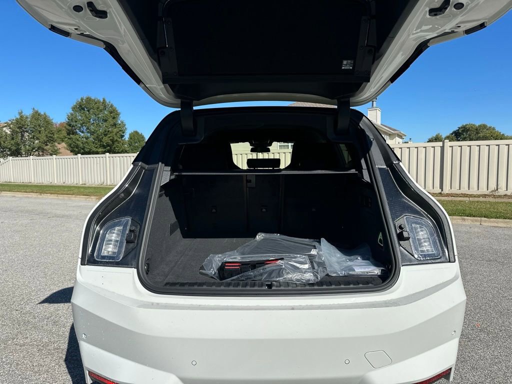 New 2026 BMW iX xDrive45 image 25