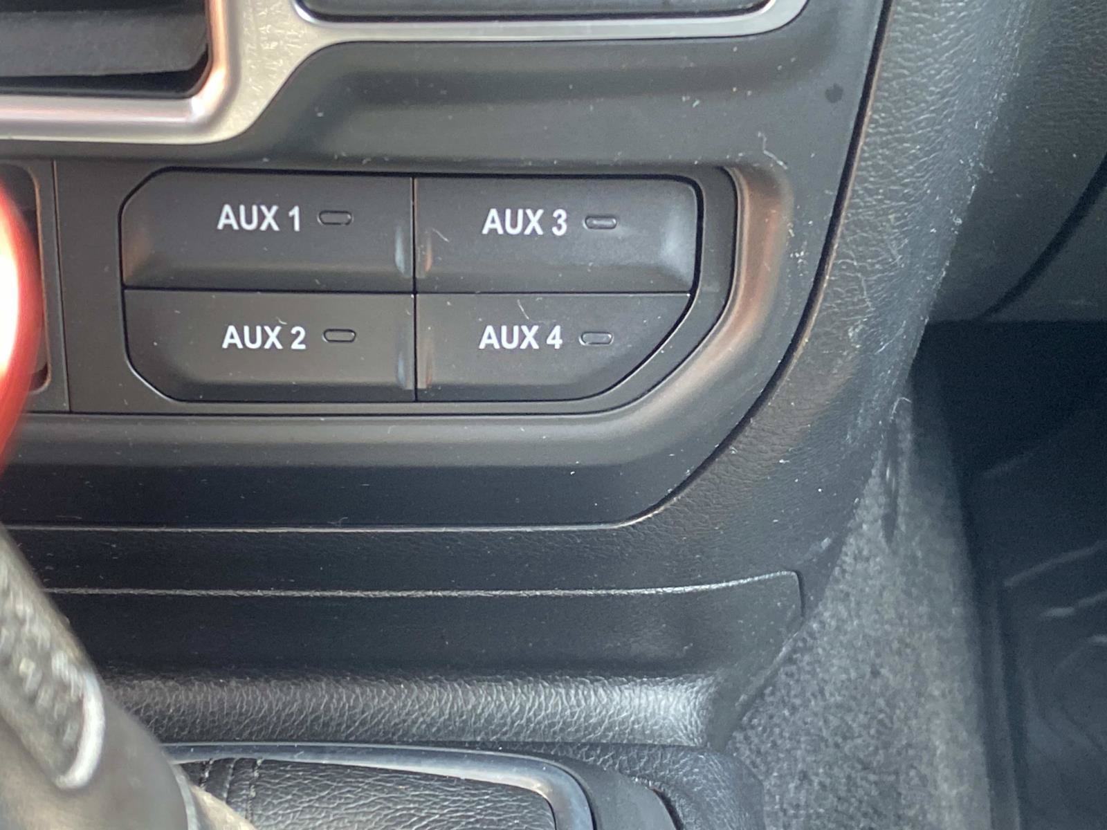 Used 2018 Jeep Wrangler Unlimited Sport AWD/4WD image 31