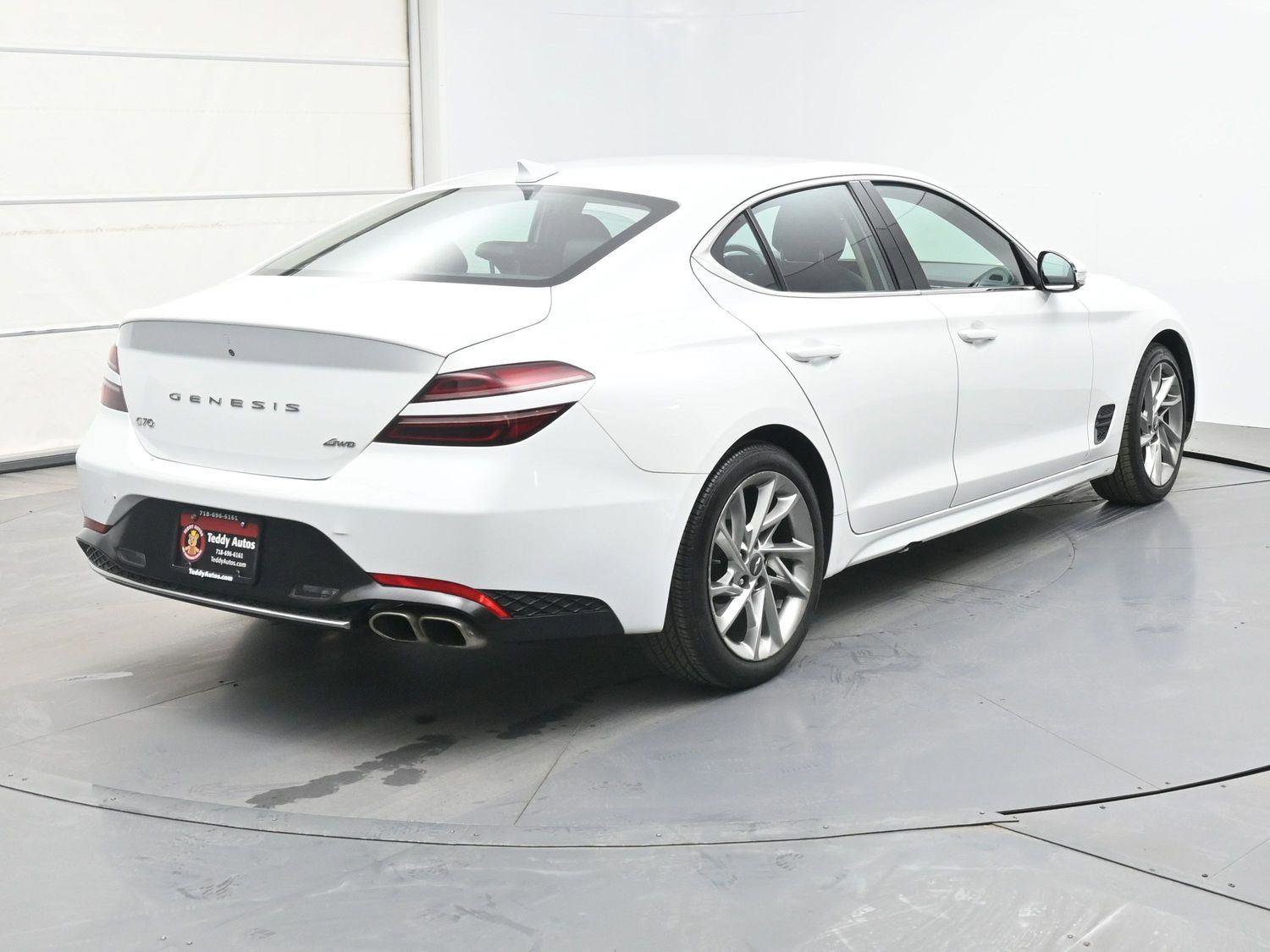 Used 2022 Genesis G70 2.0T image 23