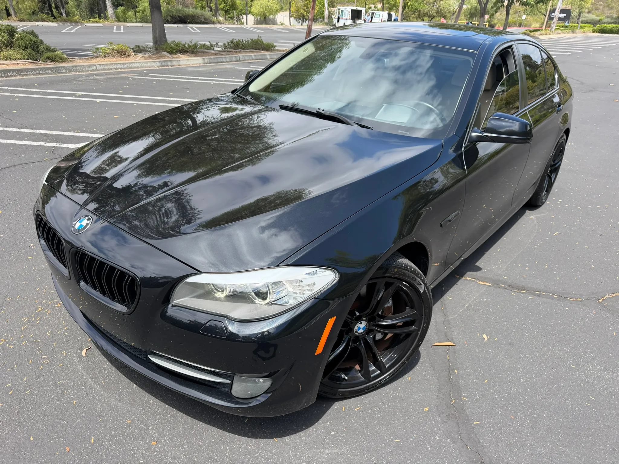 Used 2013 BMW 535i xDrive Sedan AWD/4WD image 2