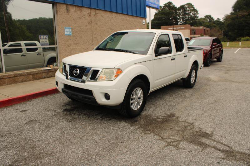Used 2018 Nissan Frontier SV RWD image 3
