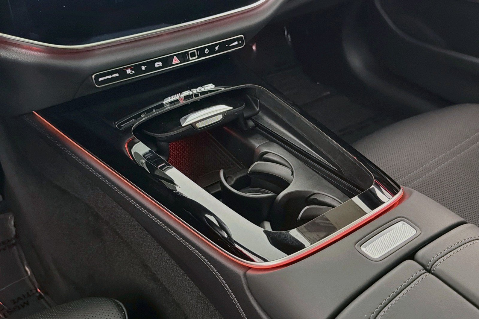 New 2026 Mercedes-Benz E 53 AMG e 4MATIC Sedan image 5