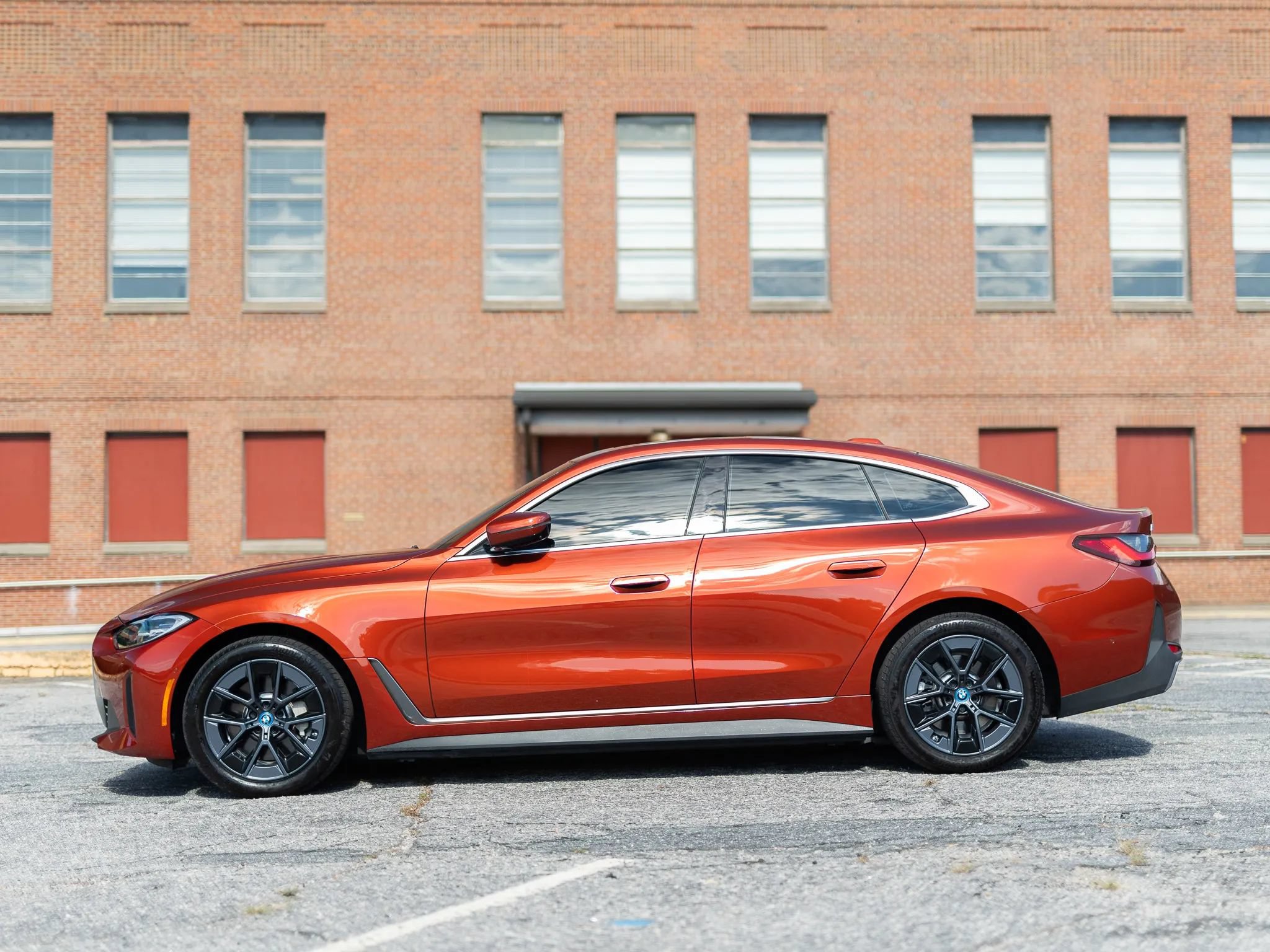 Used 2023 BMW i4 eDrive35 w/ Premium Package RWD image 11