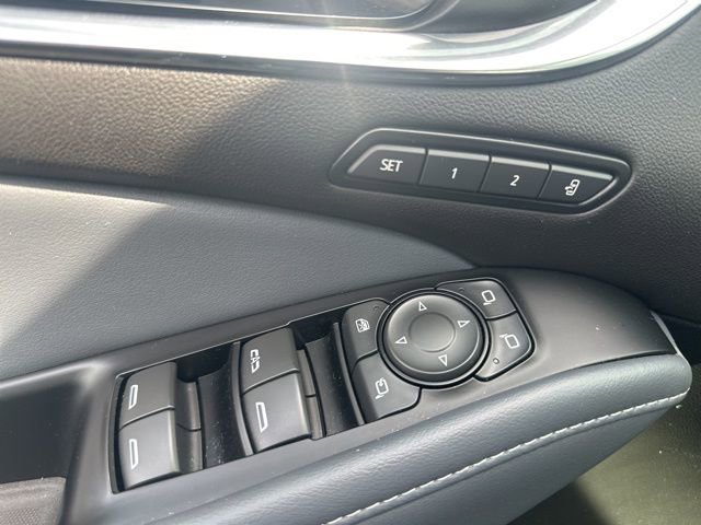 Used 2024 Buick Enclave Premium image 30