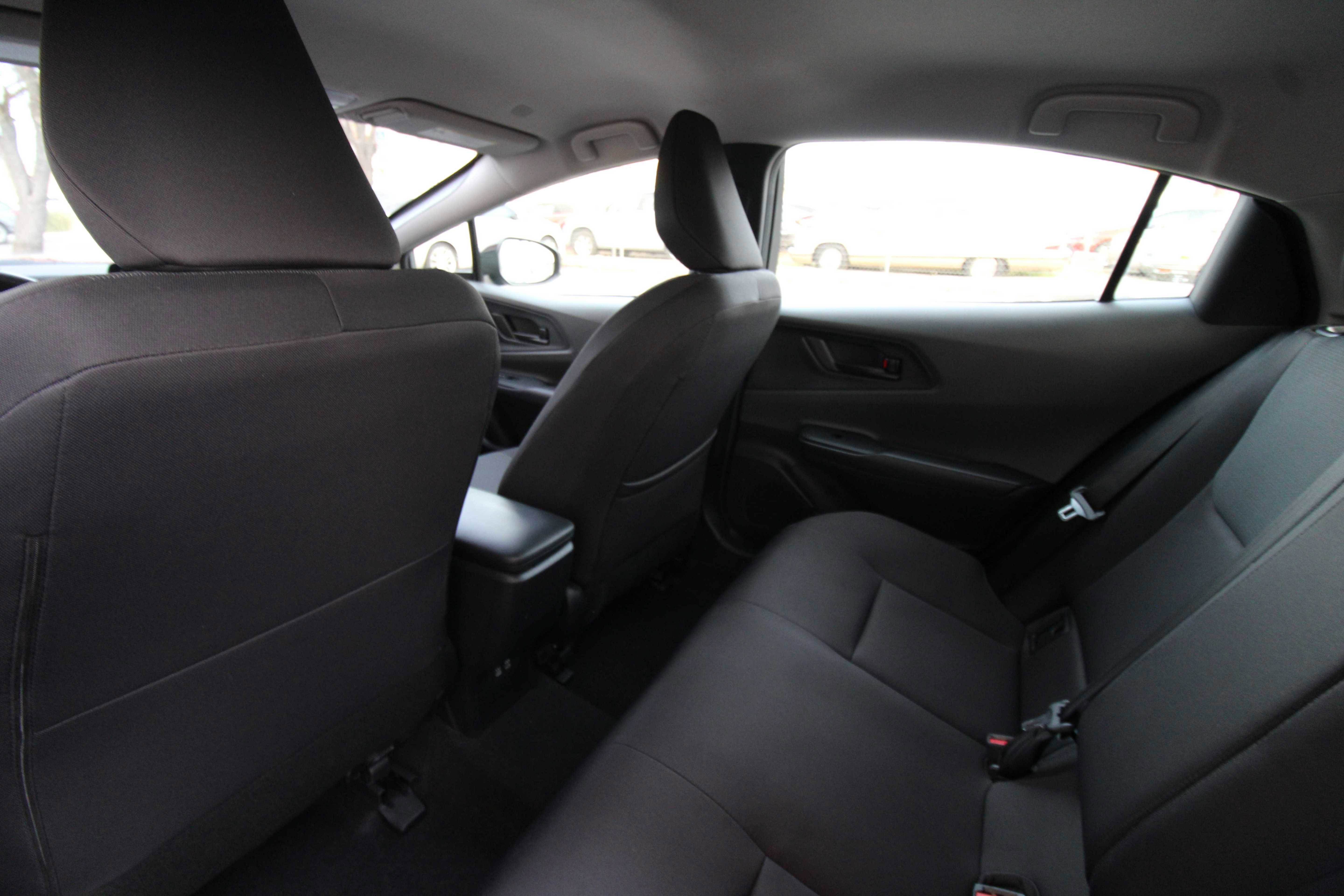 Used 2023 Toyota Prius LE image 31