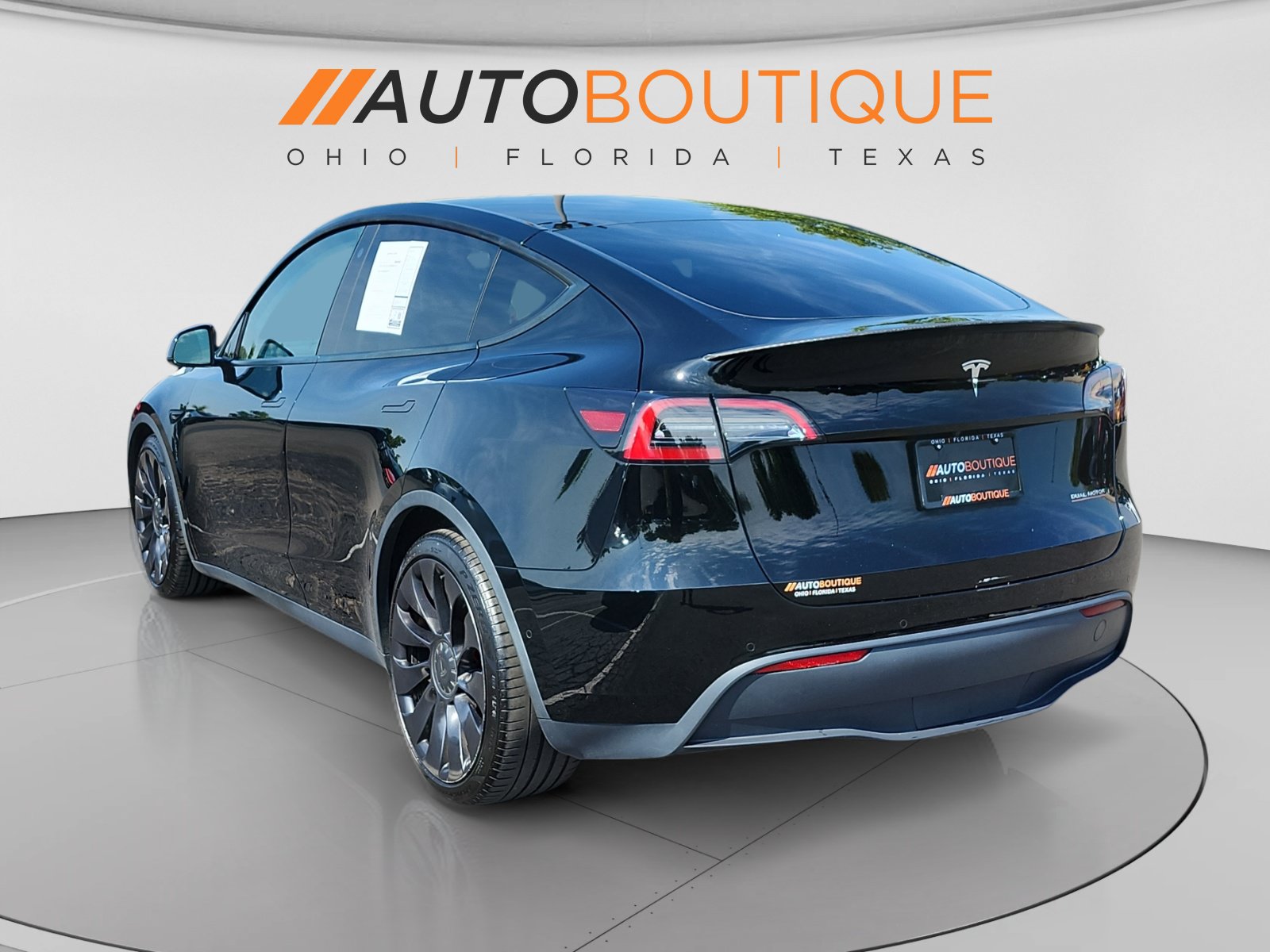 Used 2022 Tesla Model Y Performance AWD/4WD image 3