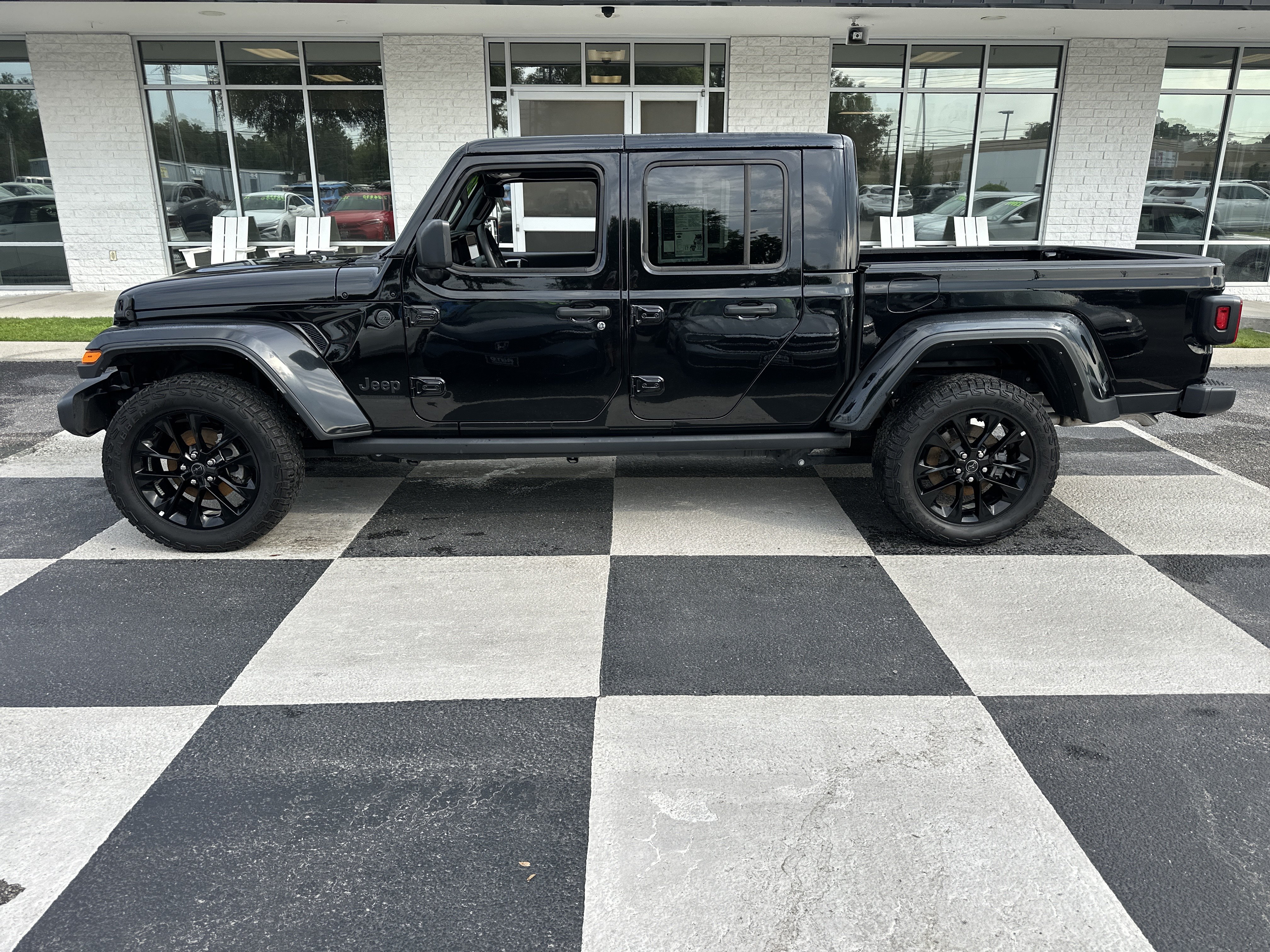 Used 2025 Jeep Gladiator Sport