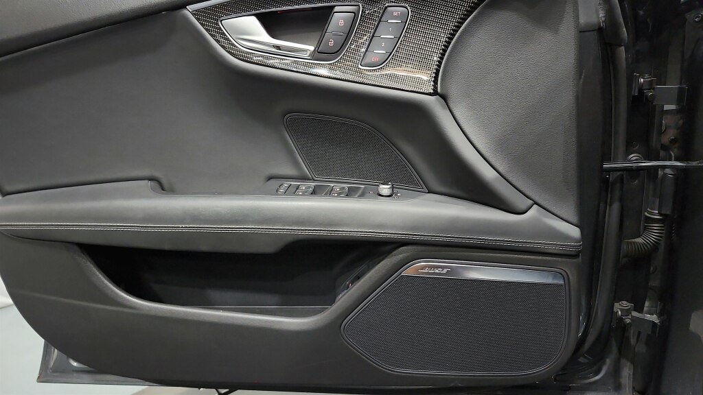 Used 2014 Audi RS 7 Prestige w/ Matte Aluminum Optic Package AWD/4WD image 39