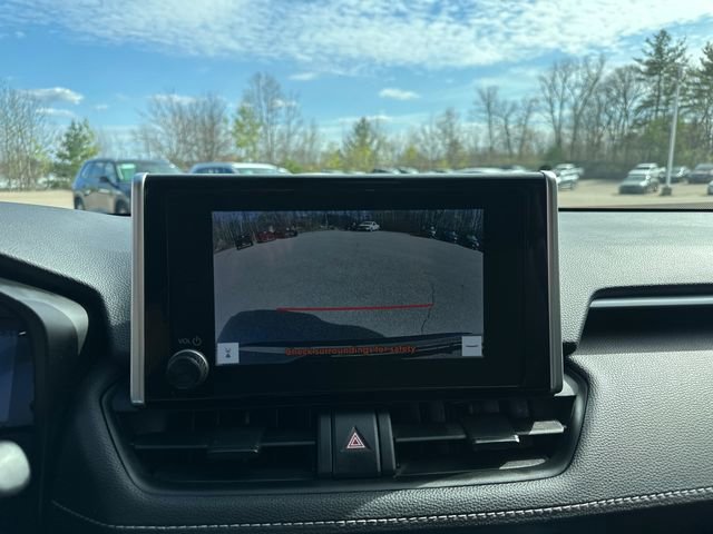 Certified 2024 Toyota RAV4 LE AWD/4WD image 42