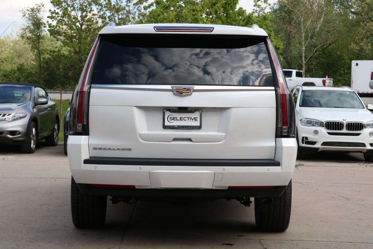 Used 2018 Cadillac Escalade ESV Luxury AWD/4WD image 11