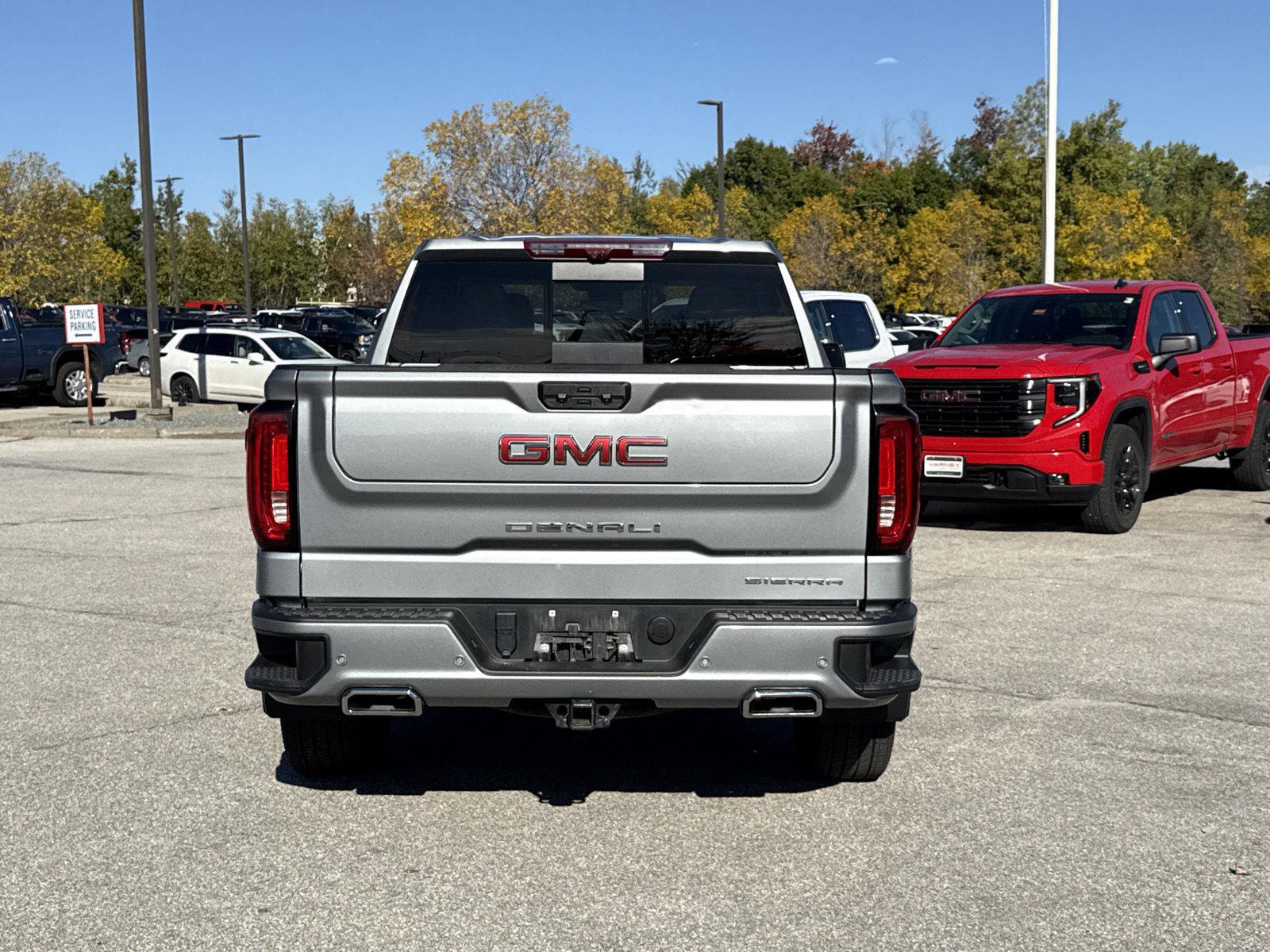 Used 2024 GMC Sierra 1500 Denali w/ Denali Reserve Package AWD/4WD image 9
