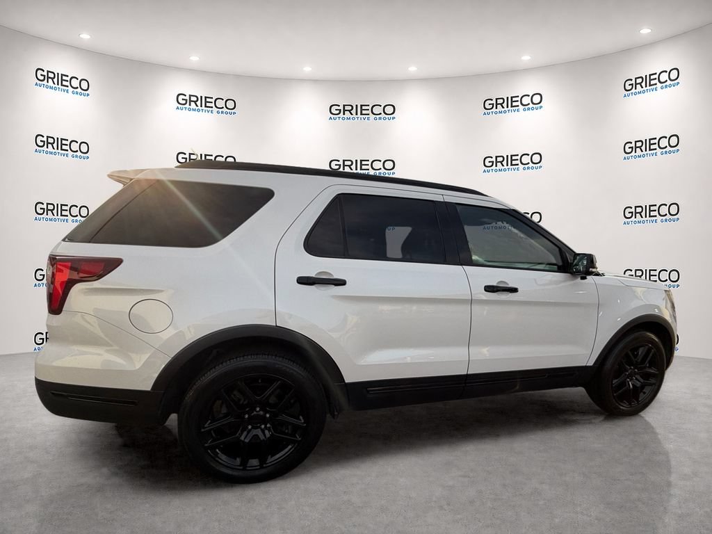 Used 2018 Ford Explorer Sport w/ Equipment Group 401A AWD/4WD image 7