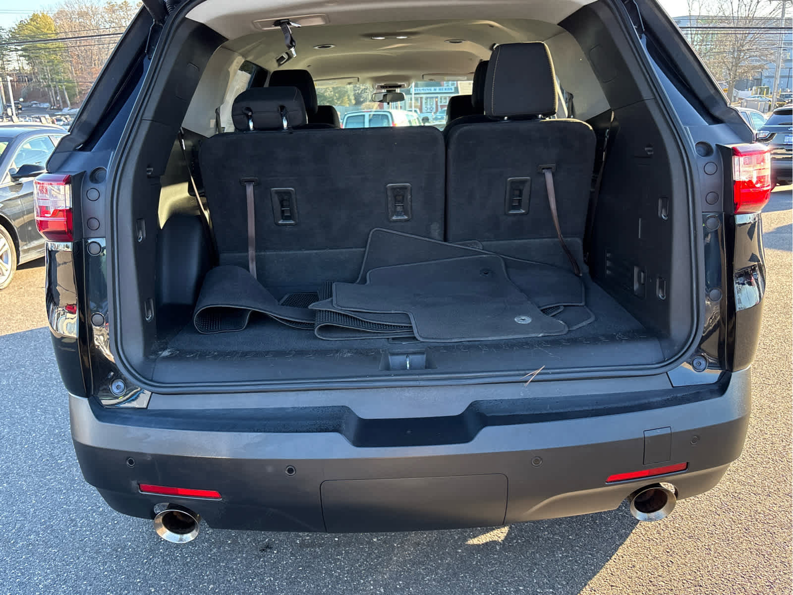 Used 2019 Chevrolet Traverse LT w/ LPO, Blackout Package image 36