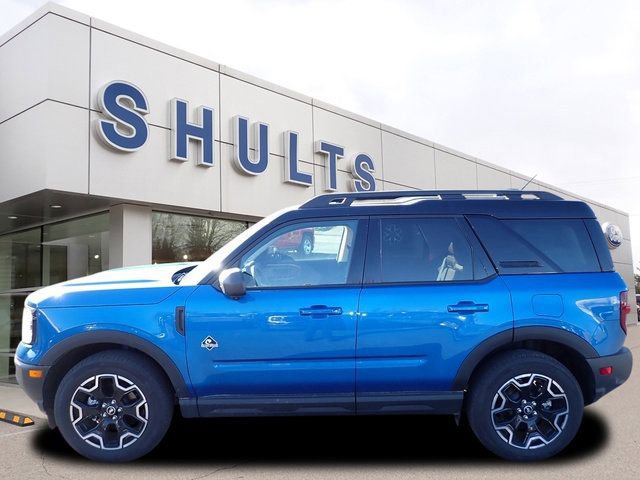 Used 2025 Ford Bronco Sport Outer Banks w/ Outer Banks Tech Package+ image 2