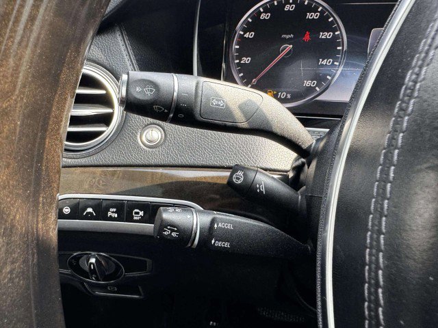 Used 2015 Mercedes-Benz S 550 4MATIC Sedan image 22