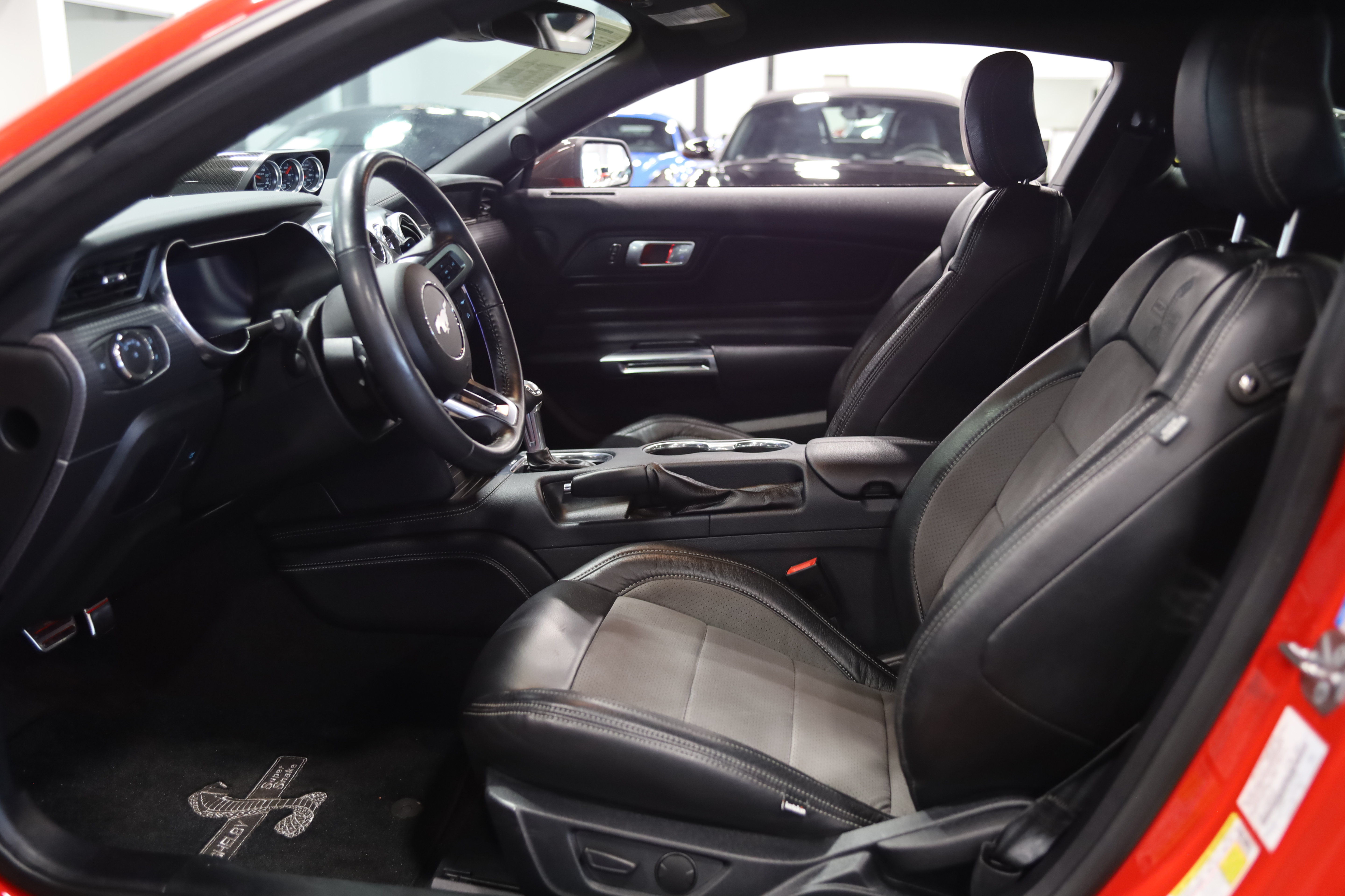 Used 2020 Ford Mustang GT Premium w/ GT Performance Package RWD image 13