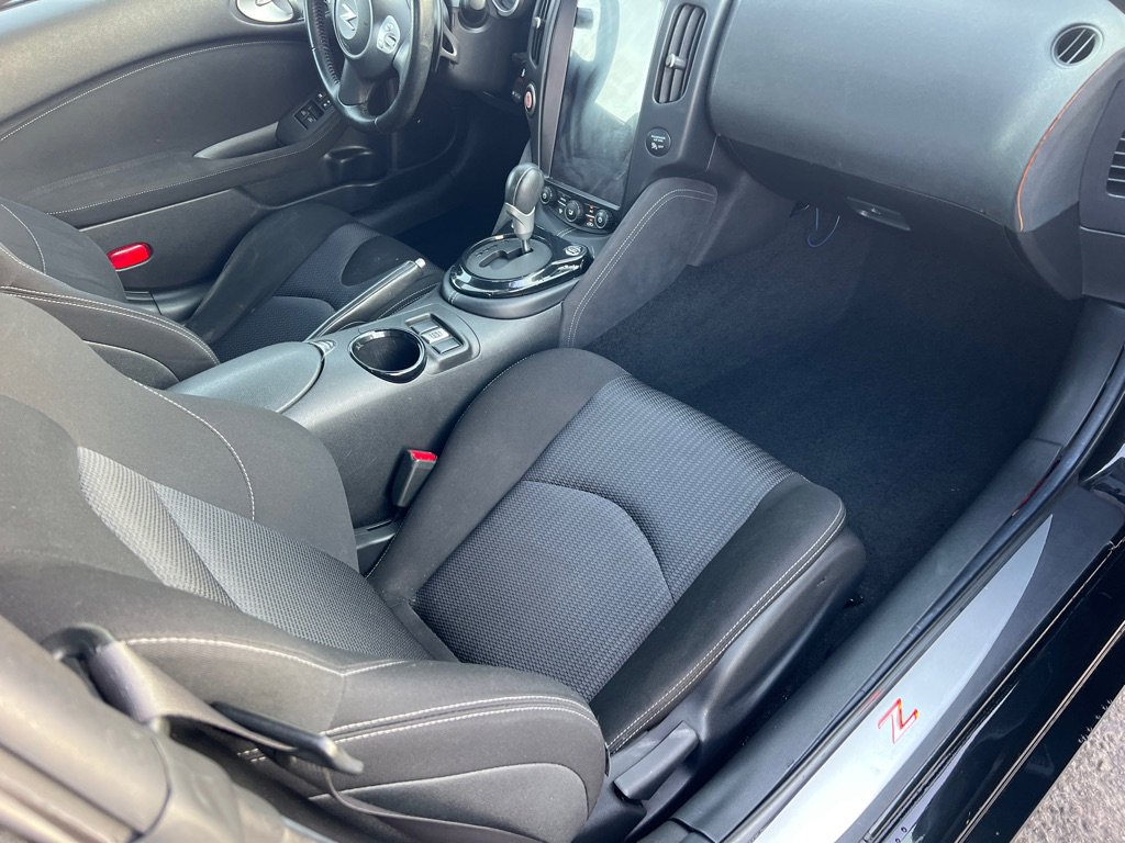 Used 2012 Nissan 370Z Roadster image 18