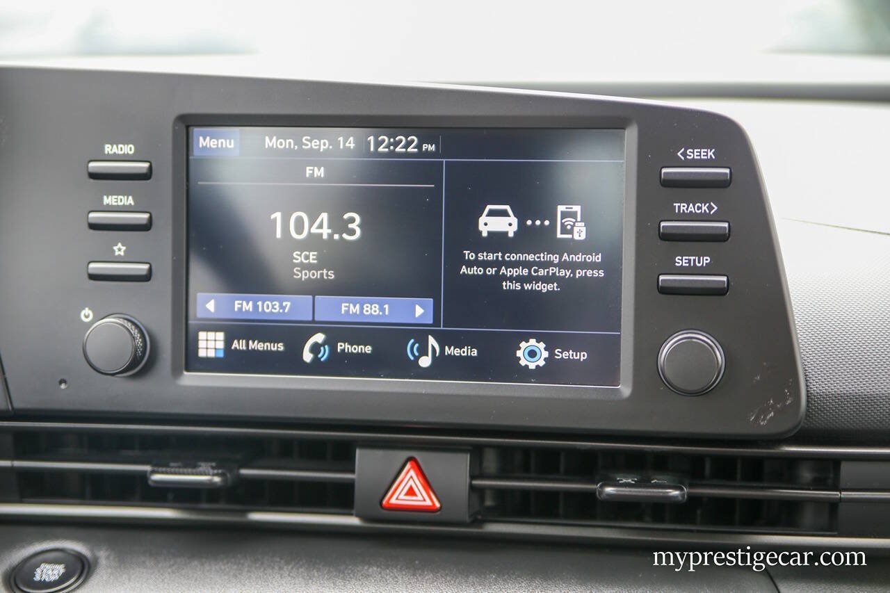 Used 2026 Hyundai Elantra Sport FWD image 31