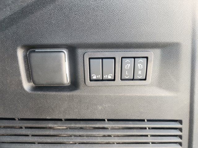 Used 2024 Chevrolet Tahoe RST w/ Luxury Package image 36